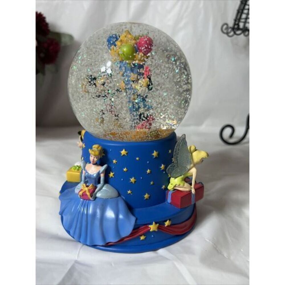 Disney Musical Birthday Water‎ Globe- Plays When You Wish Upon A Star, 100th